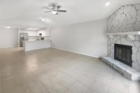 Condo in Land O' Lakes, Florida, 2 bedrooms  № 1268510 - photo 27