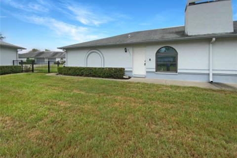 Copropriété à vendre à Land O' Lakes, Floride: 2 chambres, 110.74 m2 № 1268510 - photo 30