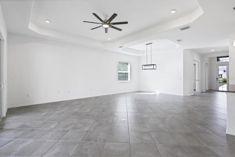 Villa ou maison à vendre à Punta Gorda, Floride: 4 chambres, 208.75 m2 № 1344493 - photo 5