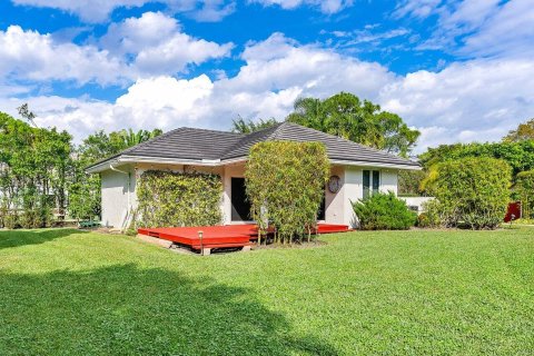 Купить виллу или дом в Палм-Бич-Гарденс, Флорида 5 спален, 359.72м2, № 963641 - фото 4