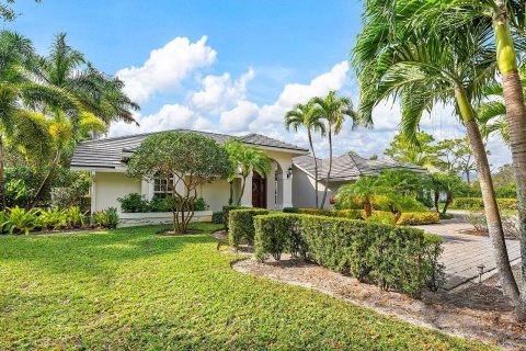 House in Palm Beach Gardens, Florida 5 bedrooms, 359.72 sq.m. № 963641 - photo 2