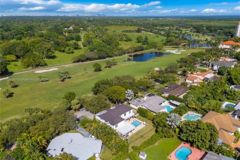 Villa ou maison à vendre à Coral Gables, Floride: 4 chambres, 225.1 m2 № 1412405 - photo 9