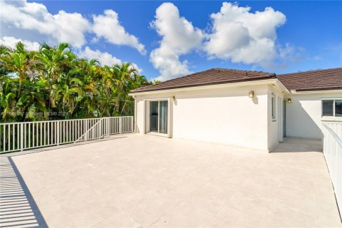 Villa ou maison à vendre à Coral Gables, Floride: 4 chambres, 225.1 m2 № 1412405 - photo 19