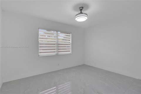 Condo in Coconut Creek, Florida, 2 bedrooms  № 1103085 - photo 21