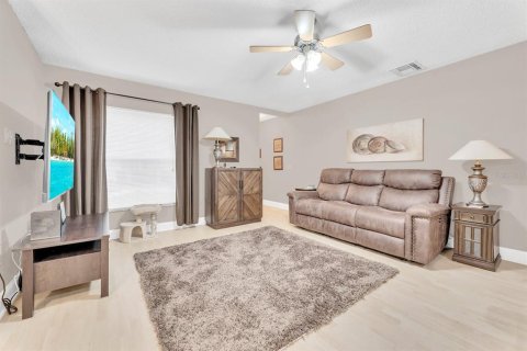 Condo in Orlando, Florida, 1 bedroom  № 1322953 - photo 12