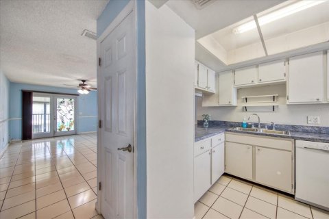 Condominio en venta en Tampa, Florida, 2 dormitorios, 83.98 m2 № 1107321 - foto 9