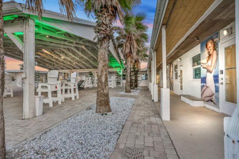 Hôtel, hôtellerie à vendre à Flagler Beach, Floride: 356.28 m2 № 651389 - photo 15