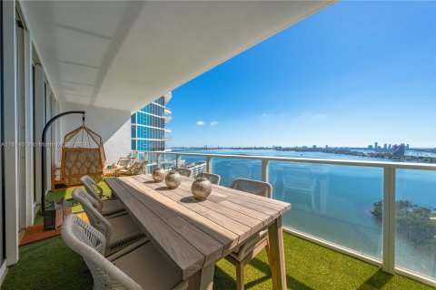 Condominio en venta en Miami, Florida, 2 dormitorios, 154.78 m2 № 1399773 - foto 7