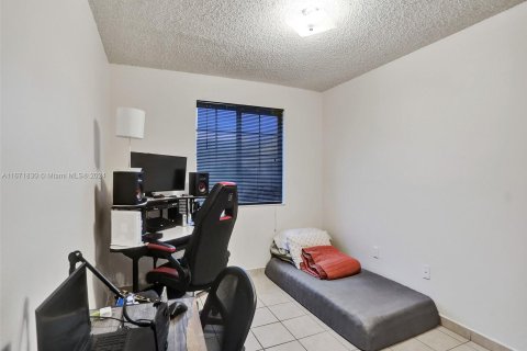 Condominio en venta en Miami, Florida, 3 dormitorios, 121.98 m2 № 1399772 - foto 24