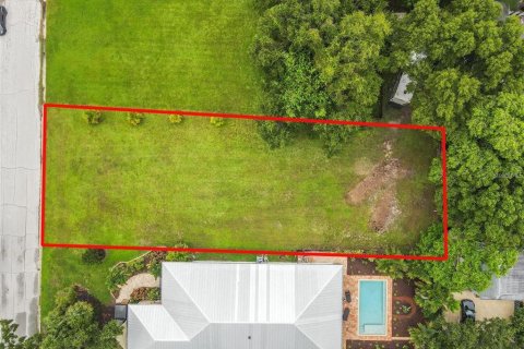 Land in Gulfport, Florida № 1298682 - photo 2