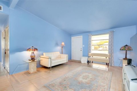 Villa ou maison à vendre à North Port, Floride: 3 chambres, 122.26 m2 № 1260687 - photo 8