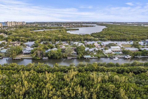 Villa ou maison à vendre à Hutchinson Island South, Floride: 3 chambres, 222.87 m2 № 1116983 - photo 6