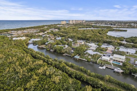 Villa ou maison à vendre à Hutchinson Island South, Floride: 3 chambres, 222.87 m2 № 1116983 - photo 27