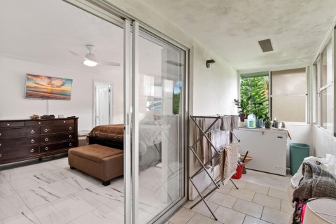 Condominio en venta en West Palm Beach, Florida, 1 dormitorio, 63.55 m2 № 1116906 - foto 9