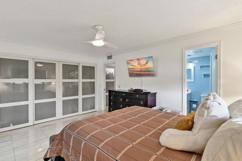 Condo in West Palm Beach, Florida, 1 bedroom  № 1116906 - photo 13