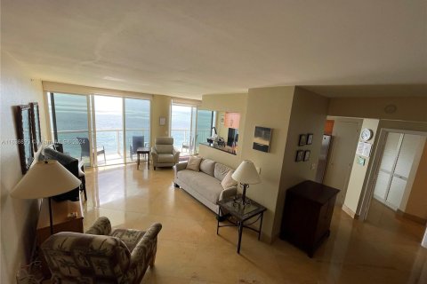 Copropriété à vendre à Miami Beach, Floride: 2 chambres, 129.32 m2 № 1309530 - photo 13