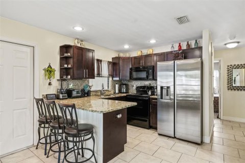 Casa en venta en Tampa, Florida, 3 dormitorios, 93.46 m2 № 1339254 - foto 14