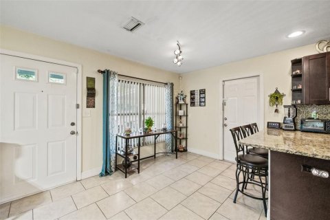 Villa ou maison à vendre à Tampa, Floride: 3 chambres, 93.46 m2 № 1339254 - photo 13