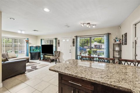 Villa ou maison à vendre à Tampa, Floride: 3 chambres, 93.46 m2 № 1339254 - photo 17