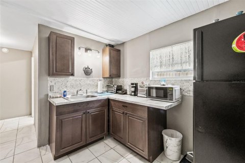 Casa en venta en Tampa, Florida, 3 dormitorios, 93.46 m2 № 1339254 - foto 25