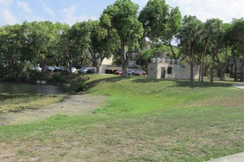 Copropriété à vendre à Lauderhill, Floride: 2 chambres, 104.98 m2 № 1210361 - photo 6