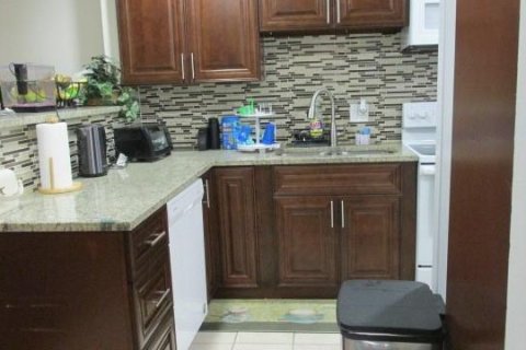 Condominio en venta en Lauderhill, Florida, 2 dormitorios, 104.98 m2 № 1210361 - foto 25