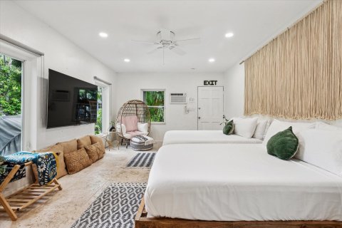 Casa en venta en Hollywood, Florida, 4 dormitorios, 236.99 m2 № 1210363 - foto 16
