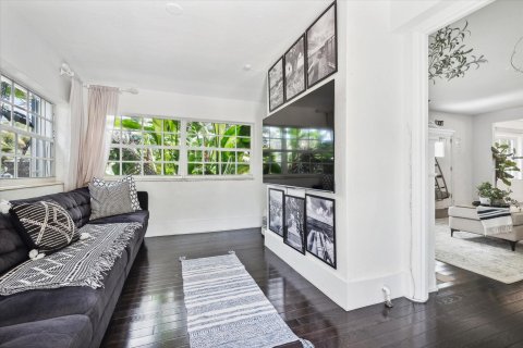 Villa ou maison à vendre à Hollywood, Floride: 4 chambres, 236.99 m2 № 1210363 - photo 30