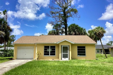 House in North Port, Florida 2 bedrooms, 95.97 sq.m. № 1314657 - photo 1