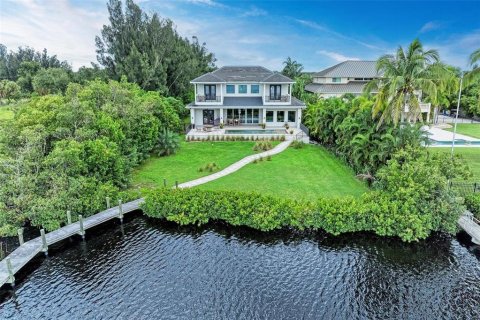 Villa ou maison à vendre à Punta Gorda, Floride: 4 chambres, 360.27 m2 № 1350463 - photo 8