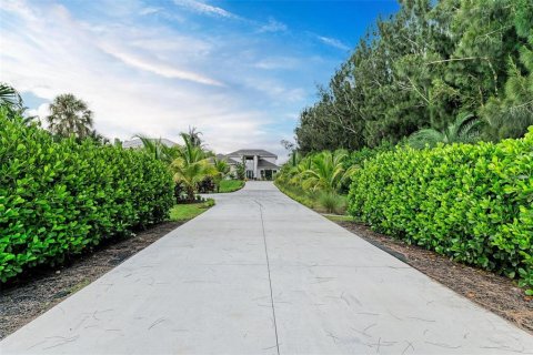 Villa ou maison à vendre à Punta Gorda, Floride: 4 chambres, 360.27 m2 № 1350463 - photo 10