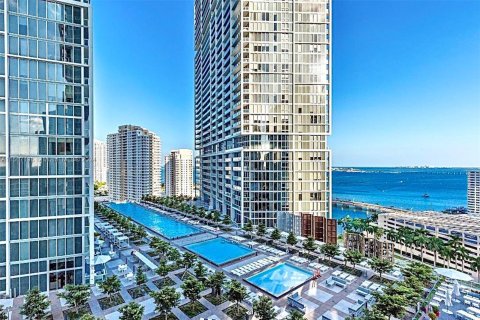 Condominio en venta en Miami, Florida, 1 dormitorio, 83.43 m2 № 1117252 - foto 7
