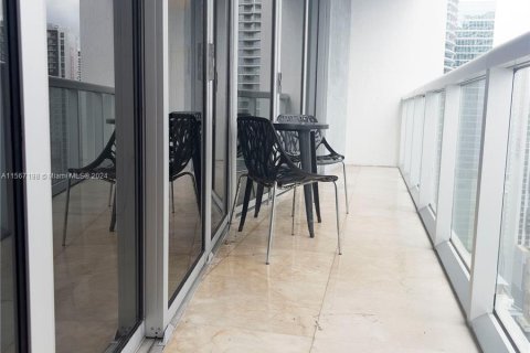 Condominio en venta en Miami, Florida, 1 dormitorio, 83.43 m2 № 1117252 - foto 6