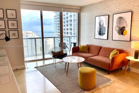 Condominio en venta en Miami, Florida, 1 dormitorio, 83.43 m2 № 1117252 - foto 3