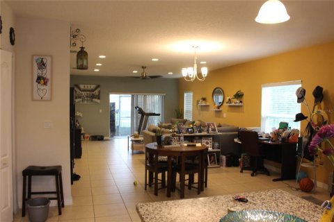 Townhouse in Davenport, Florida 3 bedrooms, 183.95 sq.m. № 1357368 - photo 18