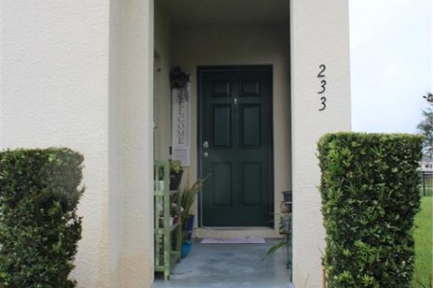 Townhouse in Davenport, Florida 3 bedrooms, 183.95 sq.m. № 1357368 - photo 2