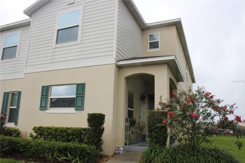 Adosado en venta en Davenport, Florida, 3 dormitorios, 183.95 m2 № 1357368 - foto 3