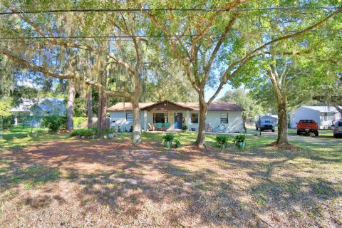 House in Lake Wales, Florida 3 bedrooms, 197.32 sq.m. № 1374045 - photo 3