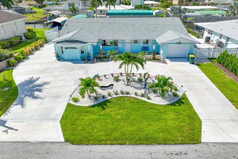 Villa ou maison à louer à Englewood, Floride: 4 chambres, 146.69 m2 № 1357554 - photo 22