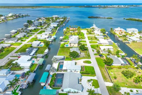 Villa ou maison à louer à Englewood, Floride: 4 chambres, 146.69 m2 № 1357554 - photo 14