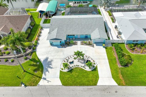 Villa ou maison à louer à Englewood, Floride: 4 chambres, 146.69 m2 № 1357554 - photo 11