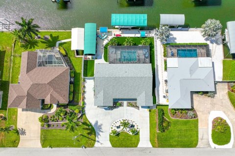 Villa ou maison à louer à Englewood, Floride: 4 chambres, 146.69 m2 № 1357554 - photo 13