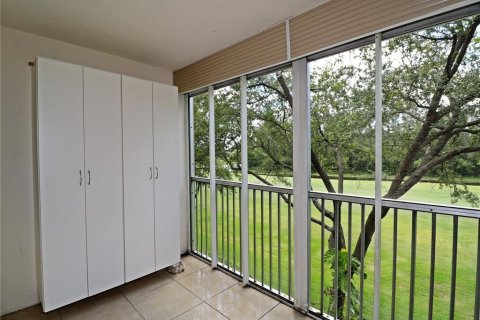 Condominio en venta en Pembroke Pines, Florida, 1 dormitorio, 97.08 m2 № 1119924 - foto 10