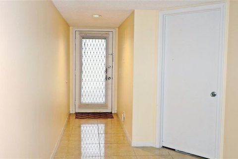 Copropriété à vendre à Pembroke Pines, Floride: 1 chambre, 97.08 m2 № 1119924 - photo 11