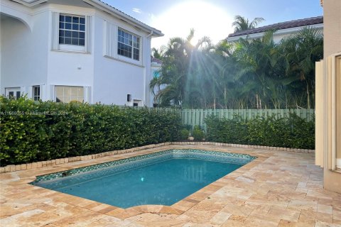 Villa ou maison à vendre à Sunny Isles Beach, Floride: 4 chambres, 233.09 m2 № 1135620 - photo 19