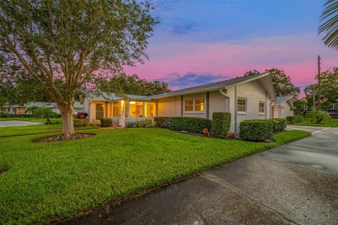 Villa ou maison à vendre à Palm Harbor, Floride: 2 chambres, 92.9 m2 № 1343624 - photo 2