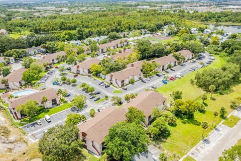 Condo in Orlando, Florida, 2 bedrooms  № 1343625 - photo 24