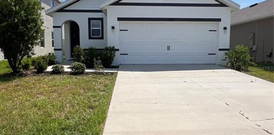 House in Odessa, Florida 3 bedrooms, 140.84 sq.m. № 1344043