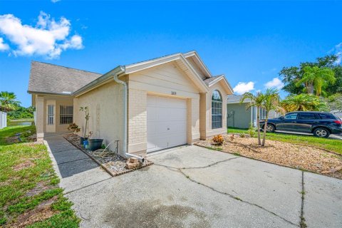 Casa en venta en Tampa, Florida, 3 dormitorios, 123.65 m2 № 1344070 - foto 3