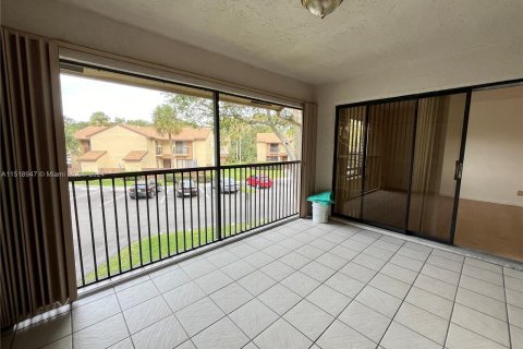 Condominio en venta en Coconut Creek, Florida, 2 dormitorios, 91.23 m2 № 965751 - foto 27